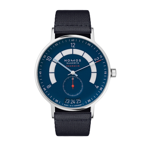 Vertical NOMOS Glashütte Autobahn neomatik 41 date midnight blue