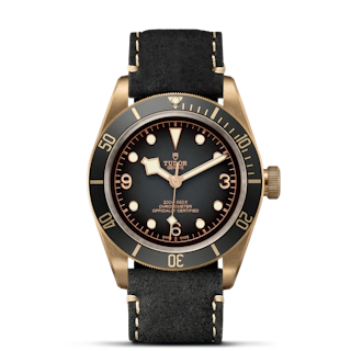 Vertical Black Bay Bronze